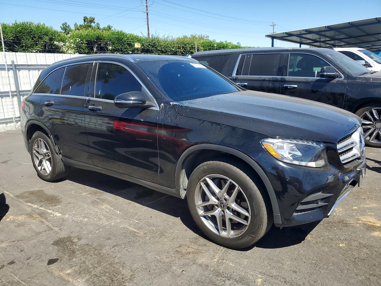 2019 MERCEDES-BENZ GLC 300 — снимка 4