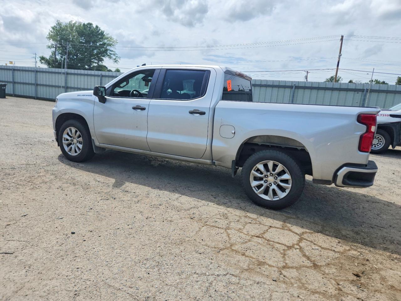 2021 CHEVROLET SILVERADO C1500 CUSTOM — снимка 2