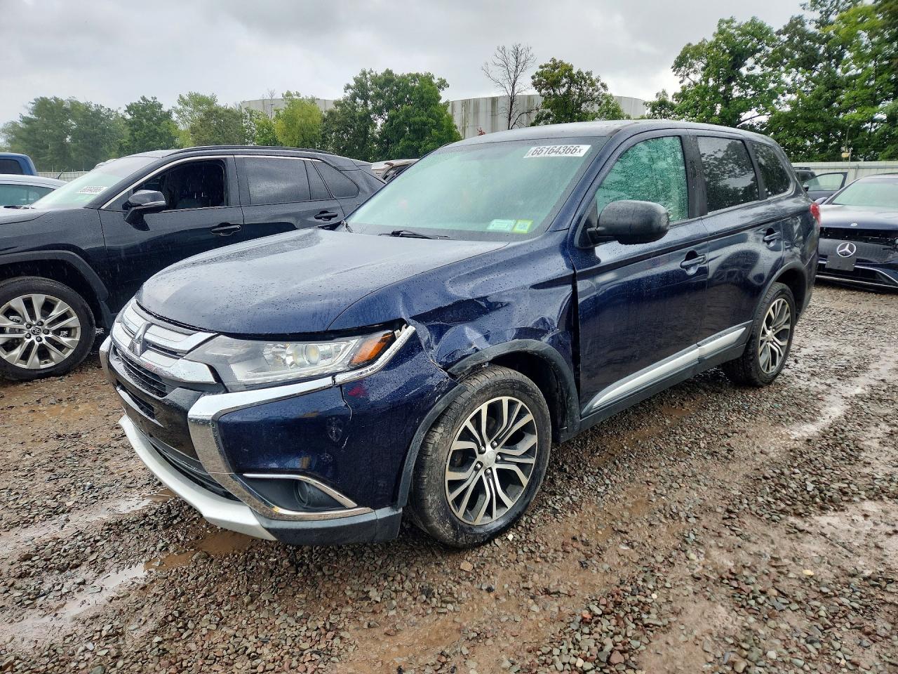 2018 MITSUBISHI OUTLANDER SE