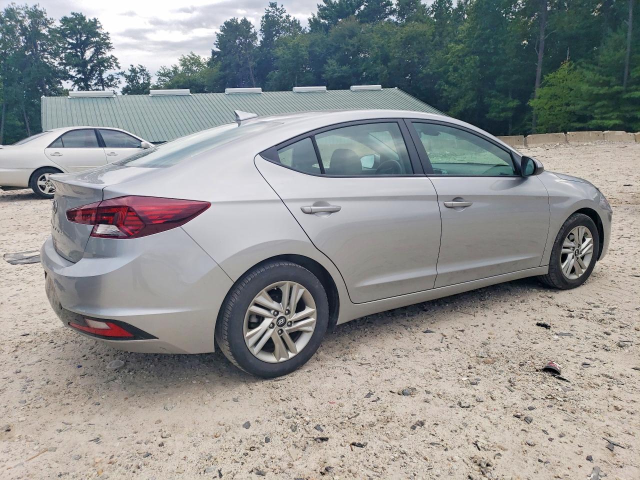 2020 HYUNDAI ELANTRA SEL — снимка 3
