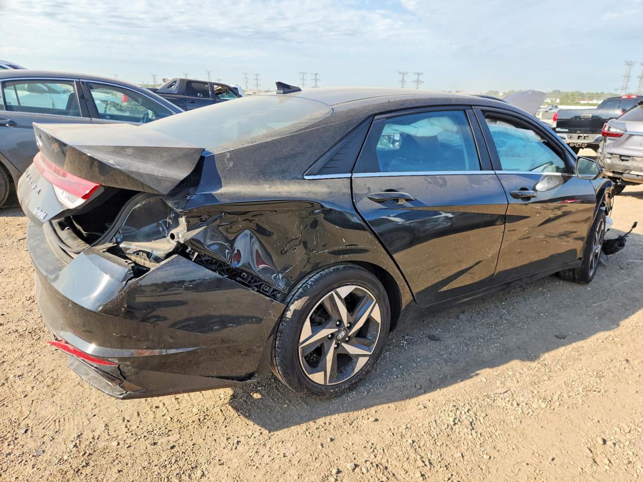 2023 HYUNDAI ELANTRA LIMITED — снимка 3