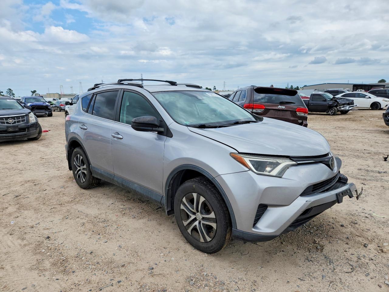2017 TOYOTA RAV4 LE — снимка 4