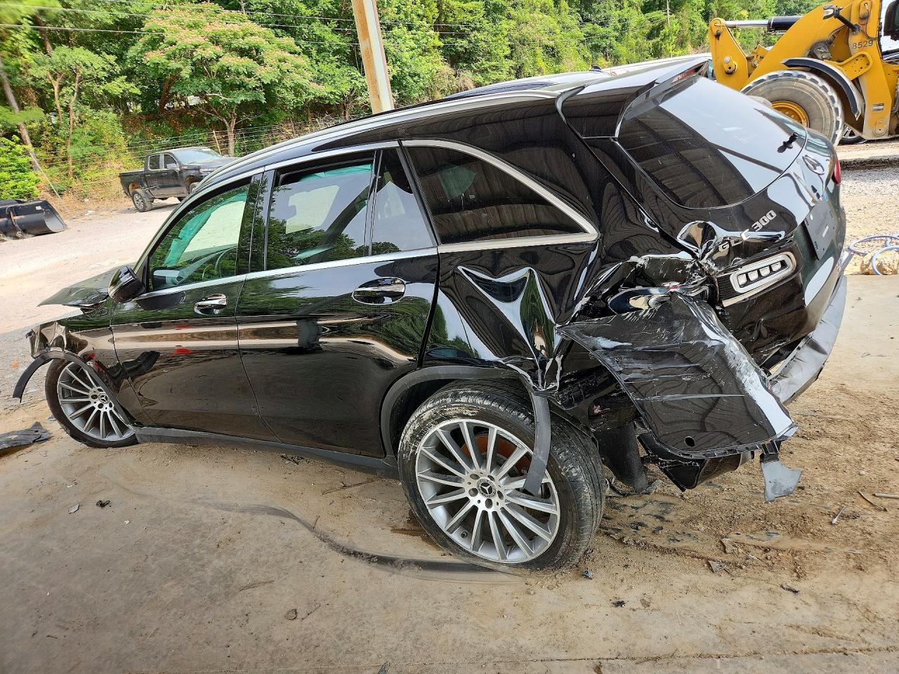 2020 MERCEDES-BENZ GLC 300 — снимка 2