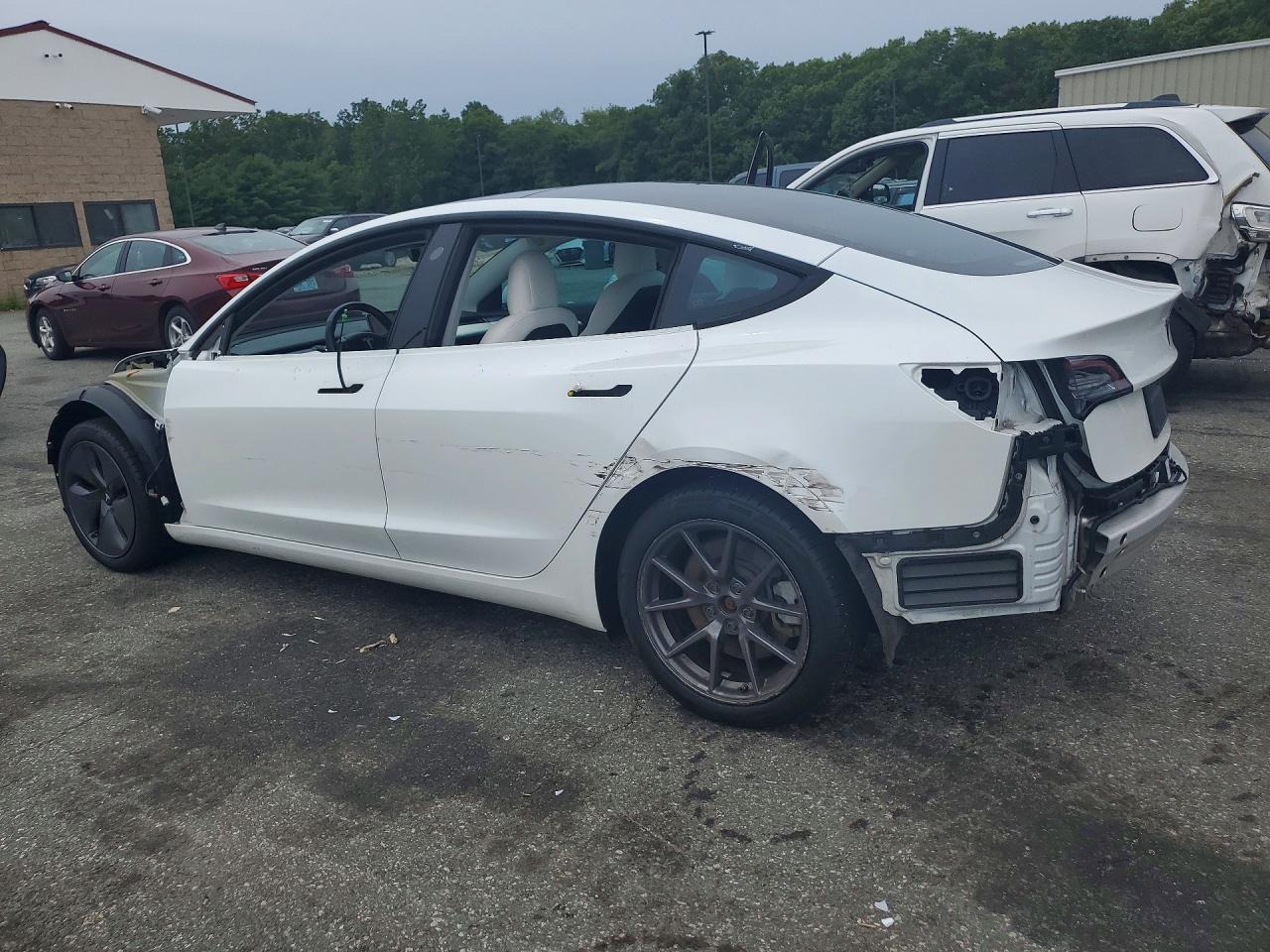 2022 TESLA MODEL 3 — снимка 2