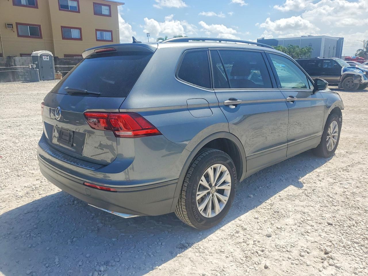 2020 VOLKSWAGEN TIGUAN S — снимка 3