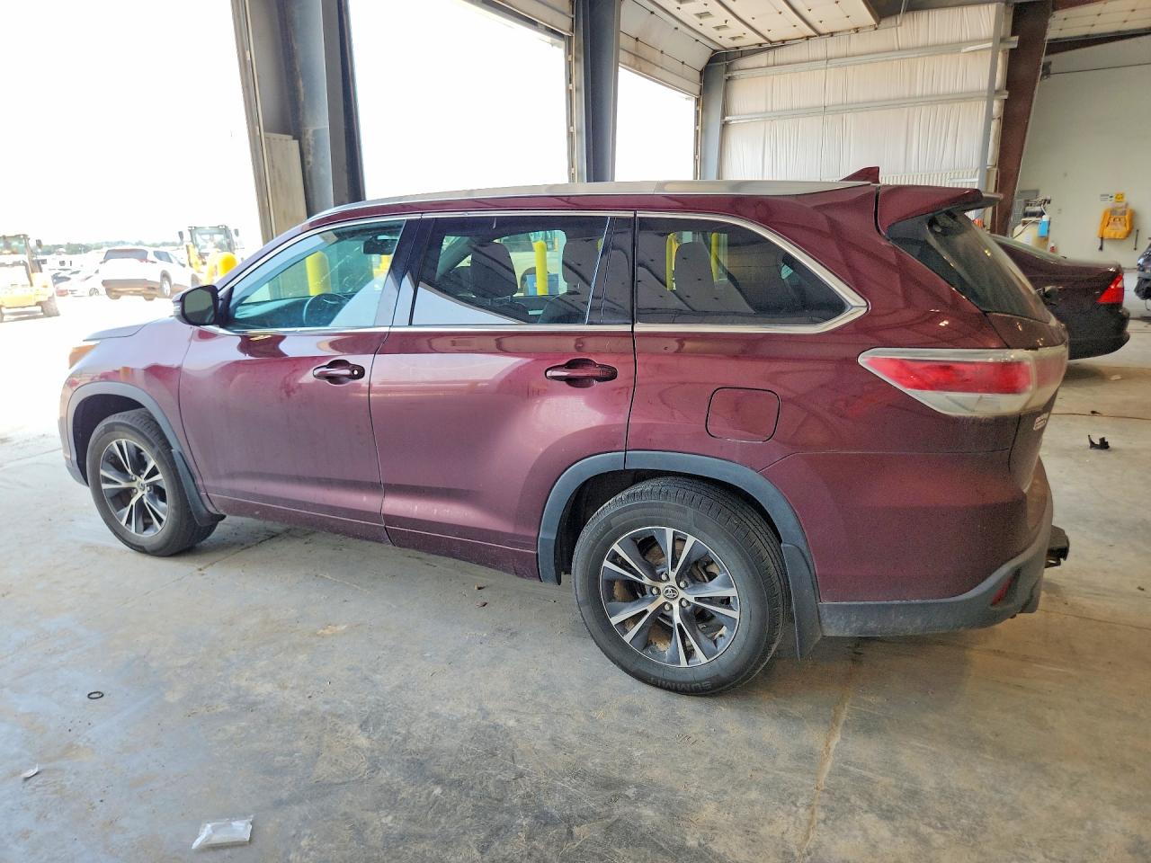 2016 TOYOTA HIGHLANDER XLE — снимка 2