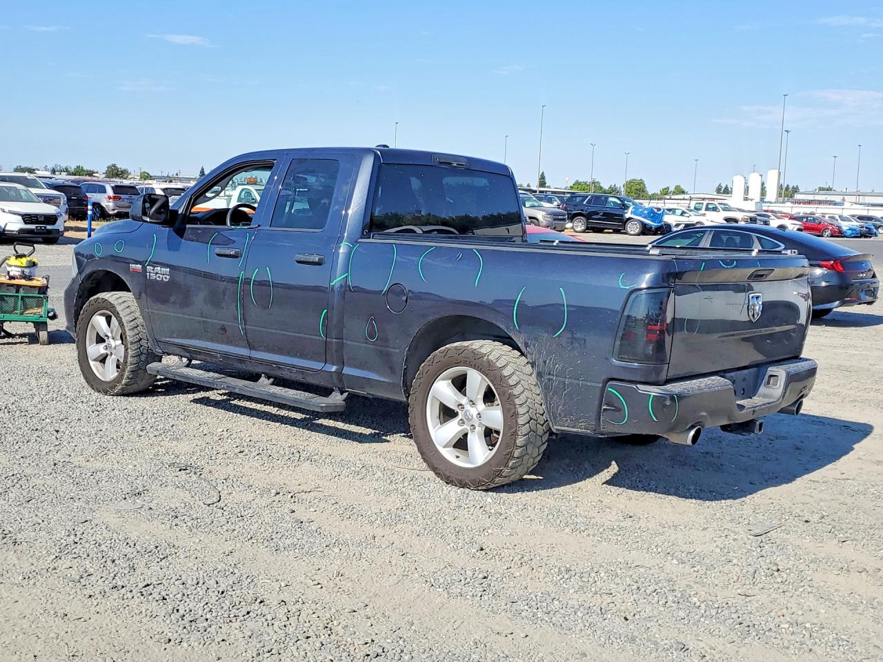 2016 RAM 1500 ST — снимка 2