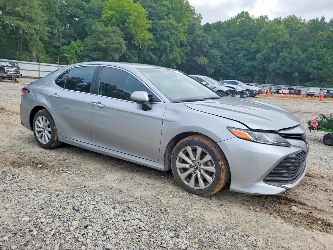 2019 TOYOTA CAMRY LE — снимка 4