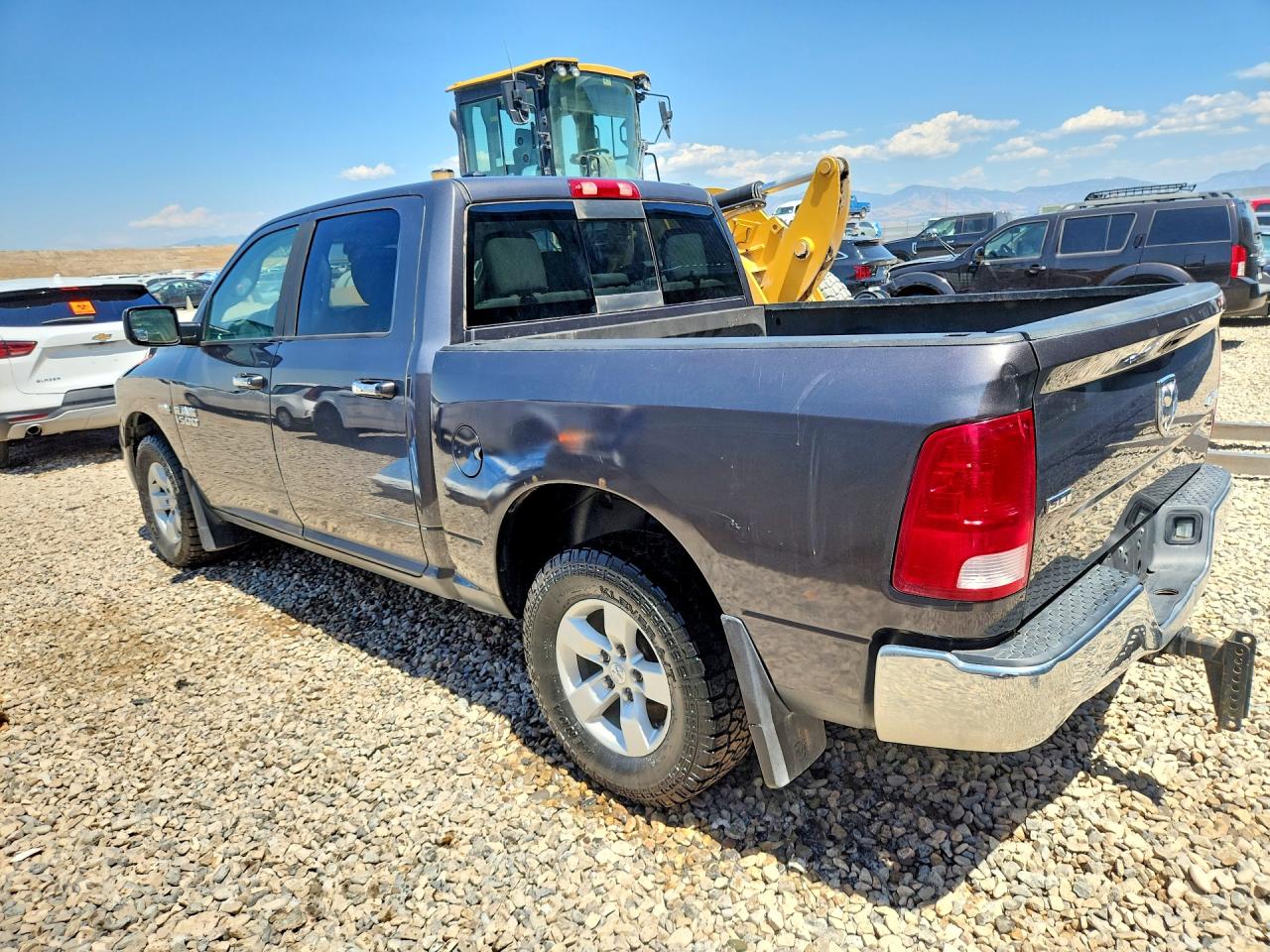 2016 RAM 1500 SLT — снимка 2