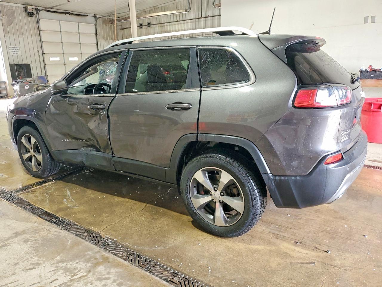 2019 JEEP CHEROKEE LIMITED — снимка 2