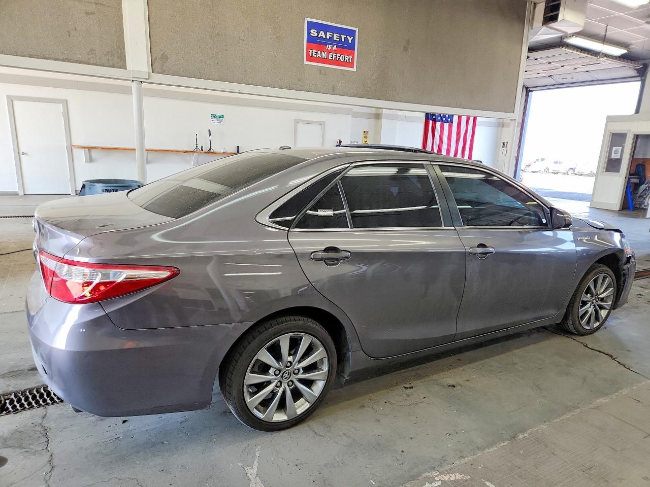 2015 TOYOTA CAMRY HYBRID XLE — снимка 3