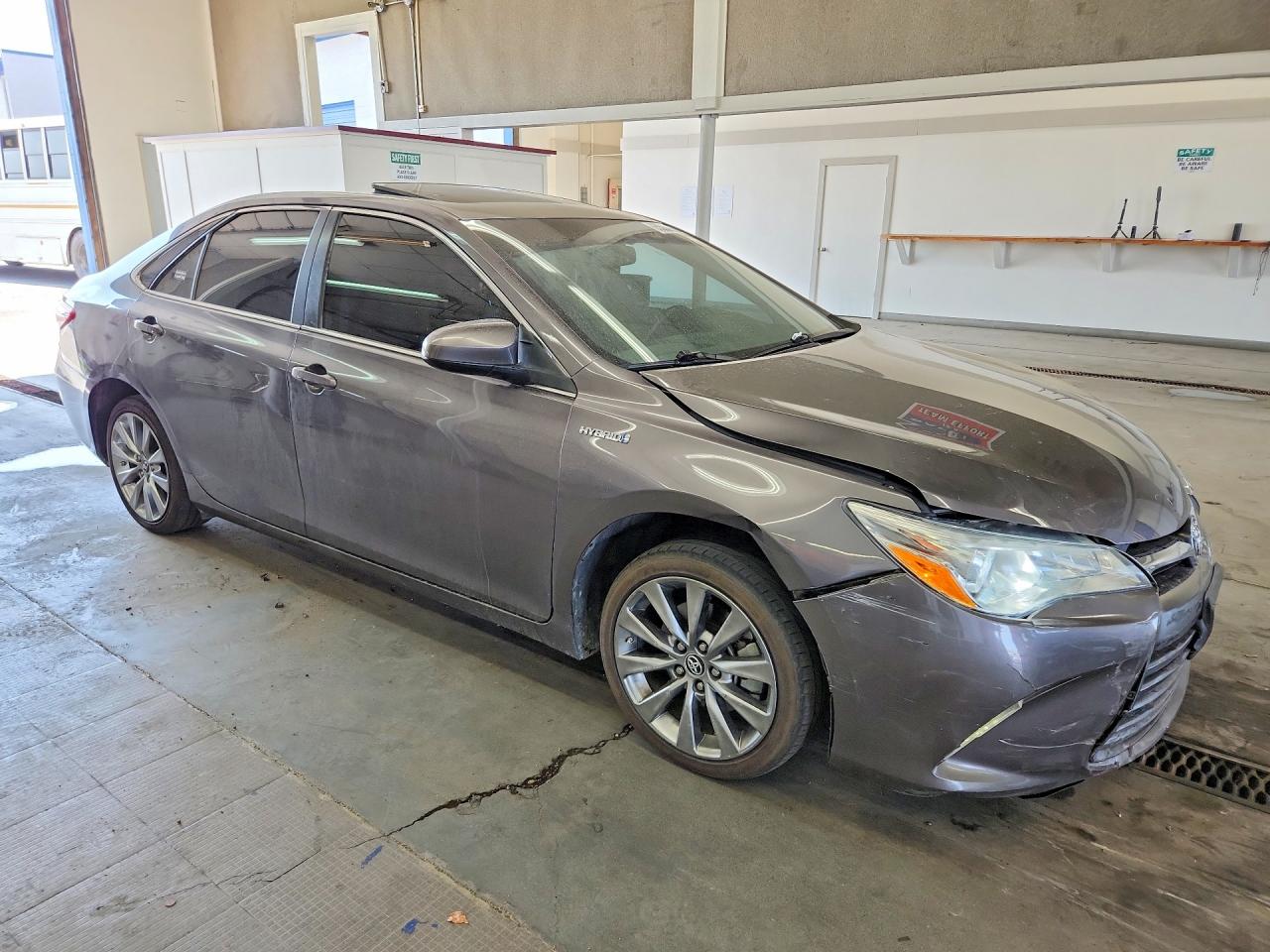 2015 TOYOTA CAMRY HYBRID XLE — снимка 4