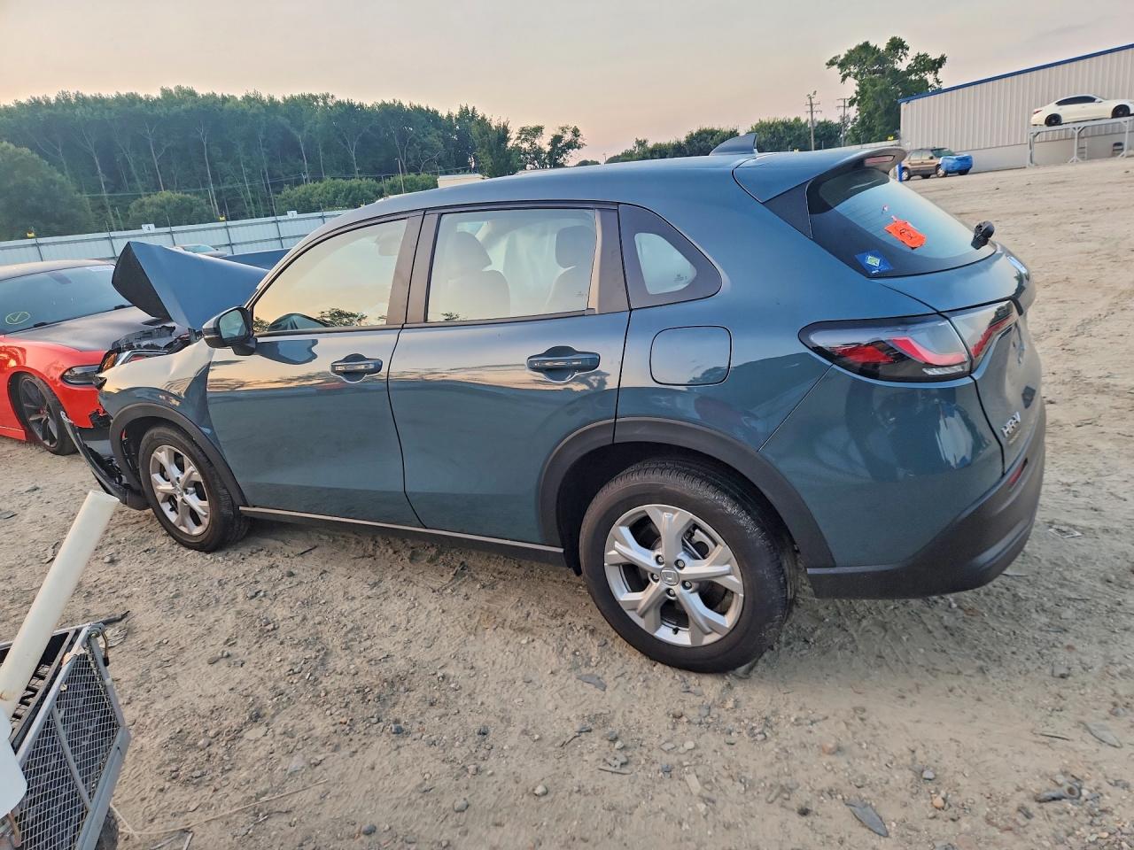2025 HONDA HR-V LX — снимка 2