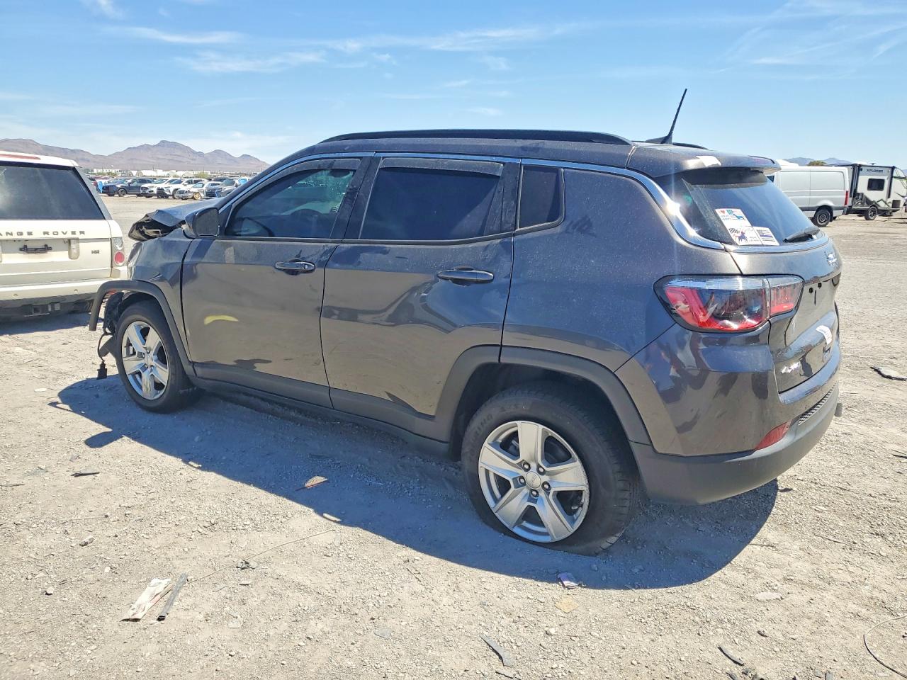 2022 JEEP COMPASS LATITUDE — снимка 2