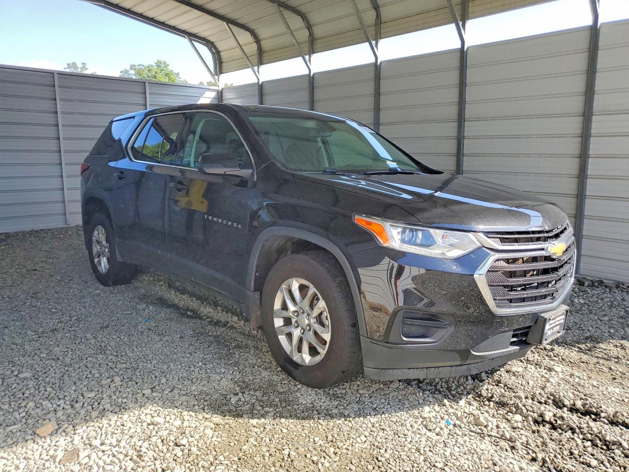 2021 CHEVROLET TRAVERSE LS — снимка 4