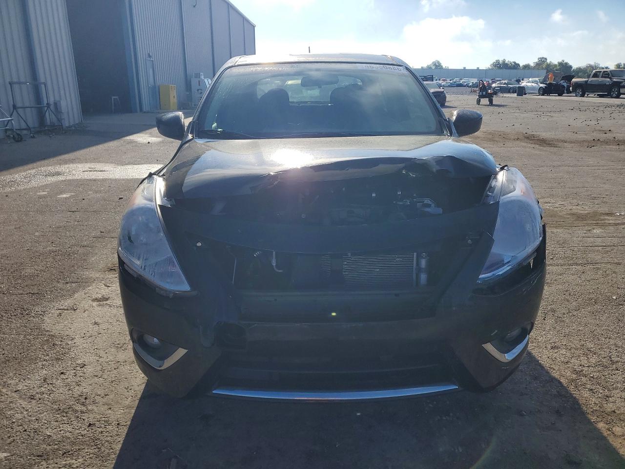 2018 NISSAN VERSA SV — снимка 5