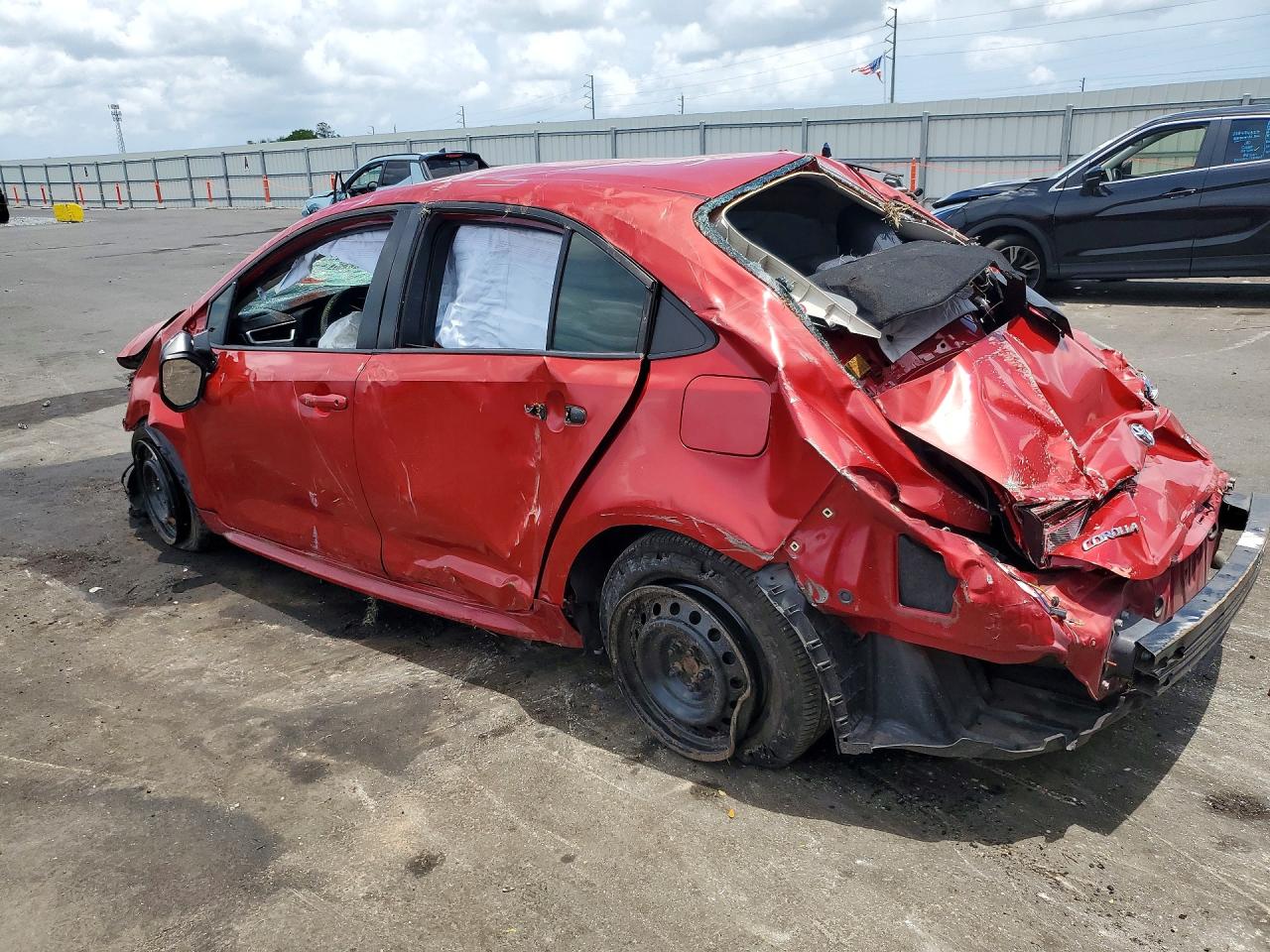 2021 TOYOTA COROLLA LE — снимка 2
