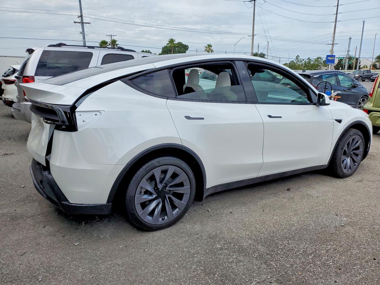 2026 TESLA MODEL Y — снимка 3