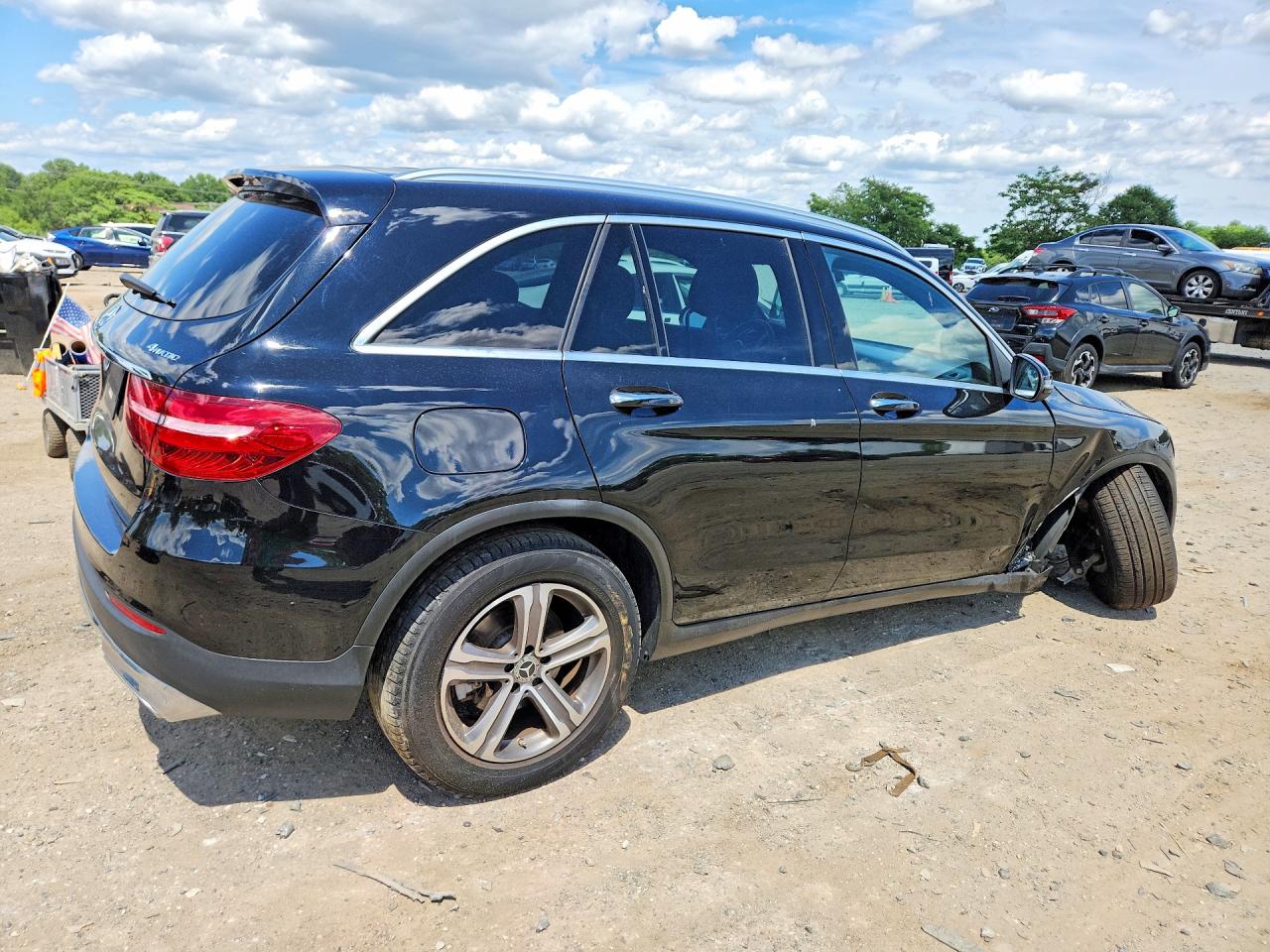 2019 MERCEDES-BENZ GLC 300 4MATIC — снимка 3