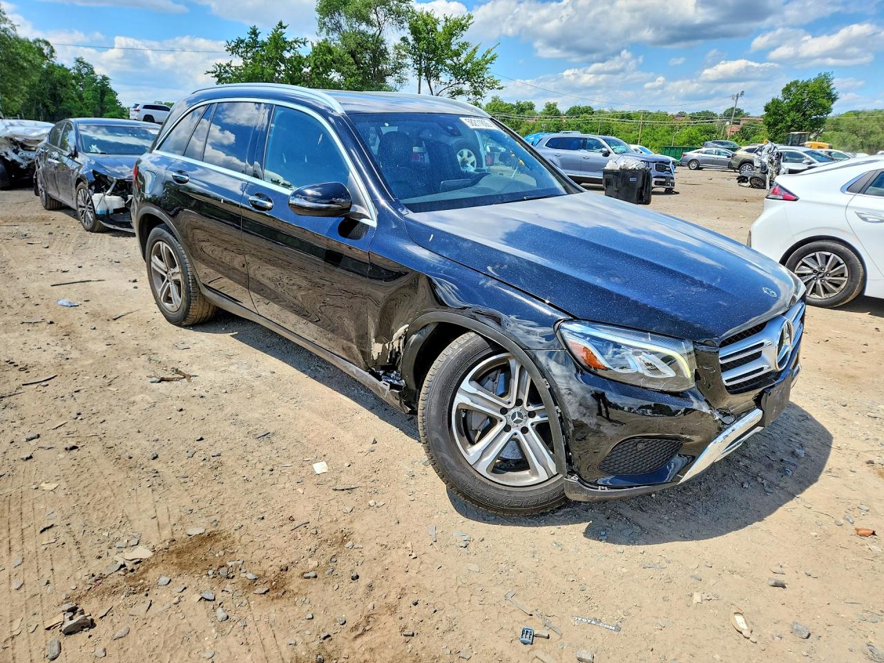2019 MERCEDES-BENZ GLC 300 4MATIC — снимка 4