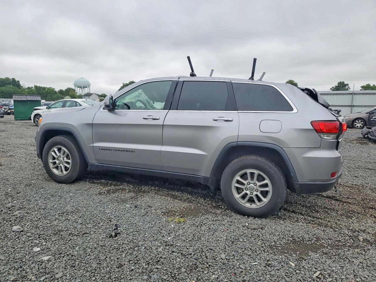 2020 JEEP GRAND CHEROKEE LAREDO — снимка 2