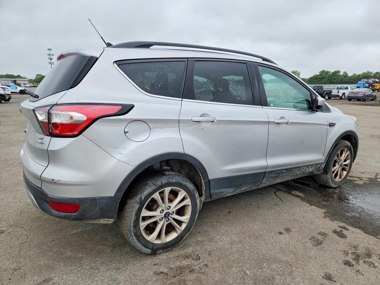 2018 FORD ESCAPE SE — снимка 3