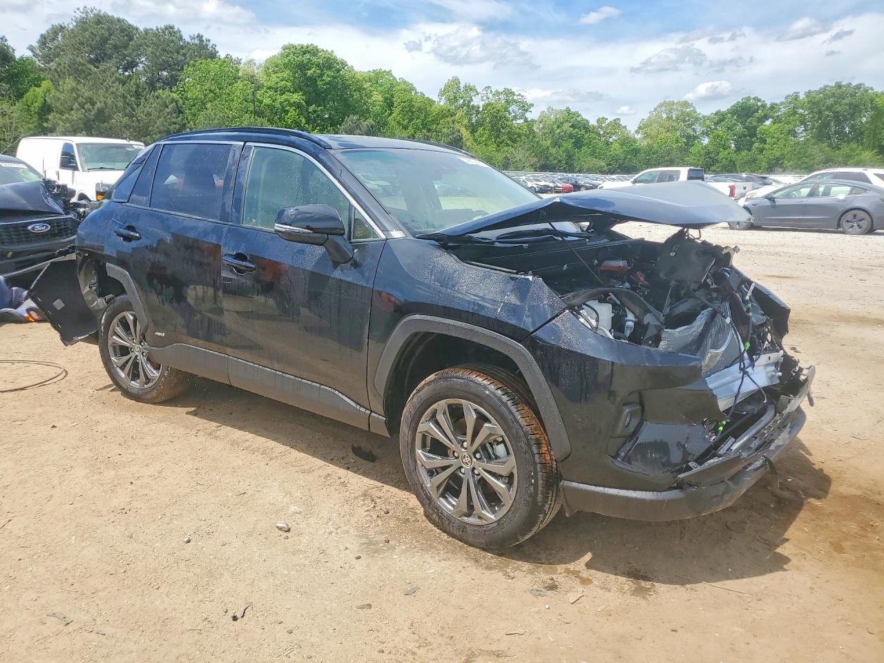 2025 TOYOTA RAV4 HYBRID XLE PREMIUM — снимка 4