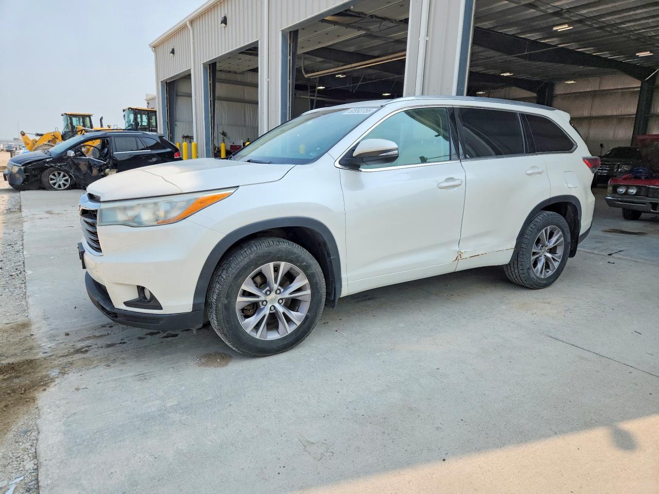 2015 TOYOTA HIGHLANDER XLE