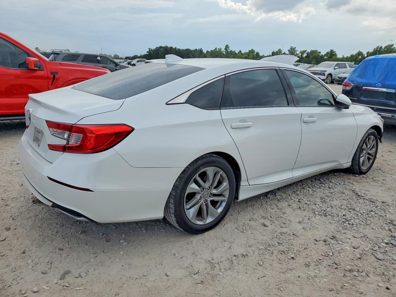 2018 HONDA ACCORD LX — снимка 3