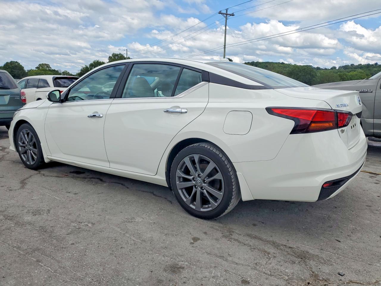 2019 NISSAN ALTIMA S — снимка 2