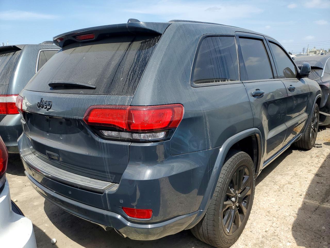 2017 JEEP GRAND CHEROKEE LAREDO — снимка 3