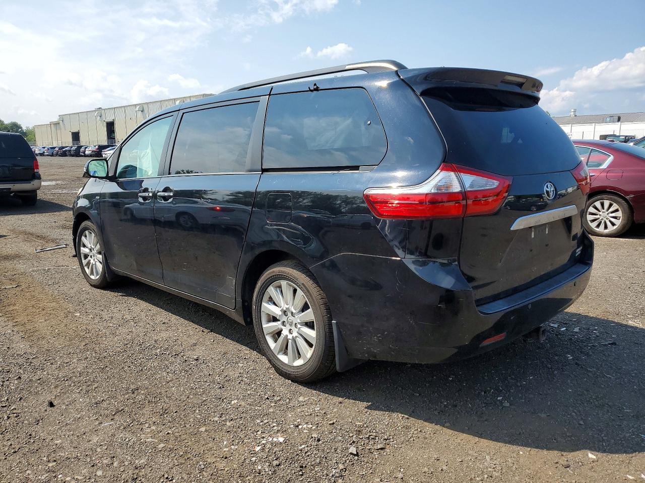 2016 TOYOTA SIENNA LIMITED PREMIUM 7-PASSENGER — снимка 2