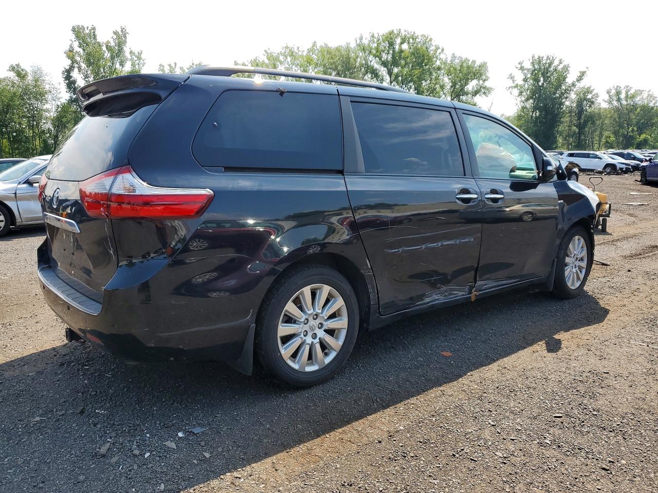 2016 TOYOTA SIENNA LIMITED PREMIUM 7-PASSENGER — снимка 3