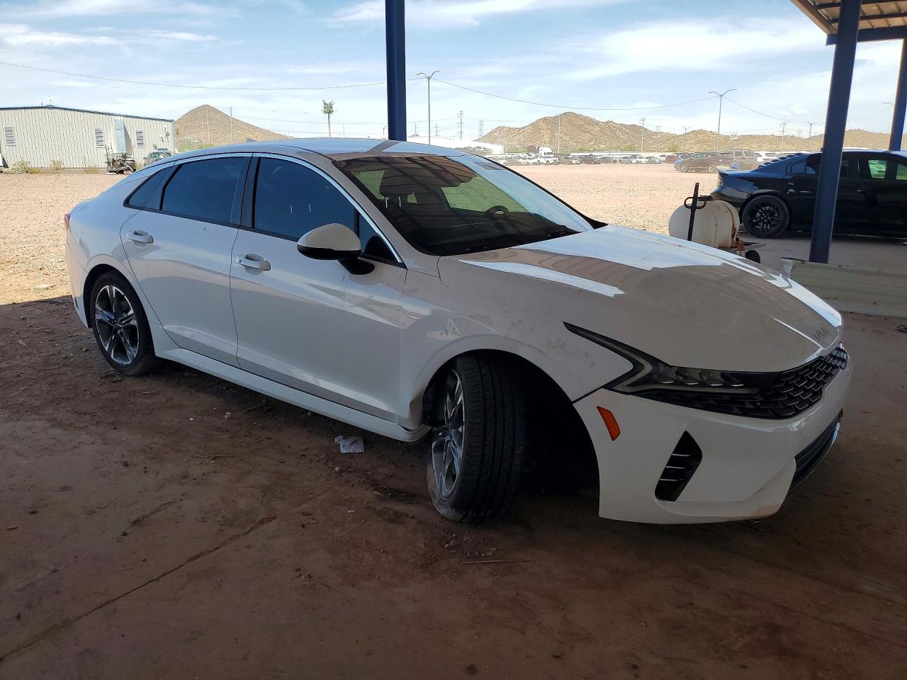 2022 KIA K5 LXS — снимка 4
