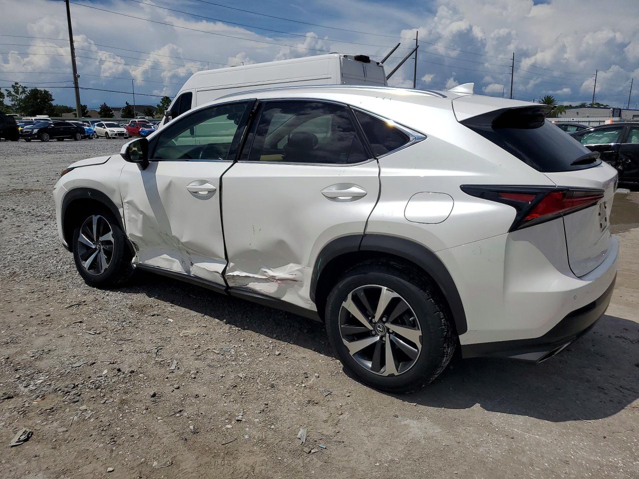 2018 LEXUS NX 300 BASE — снимка 2