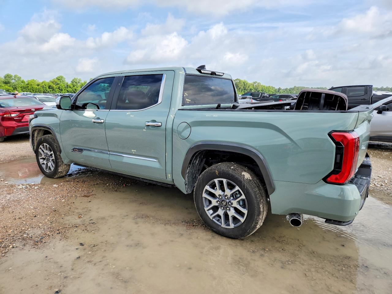 2026 TOYOTA TUNDRA 4WD — снимка 2