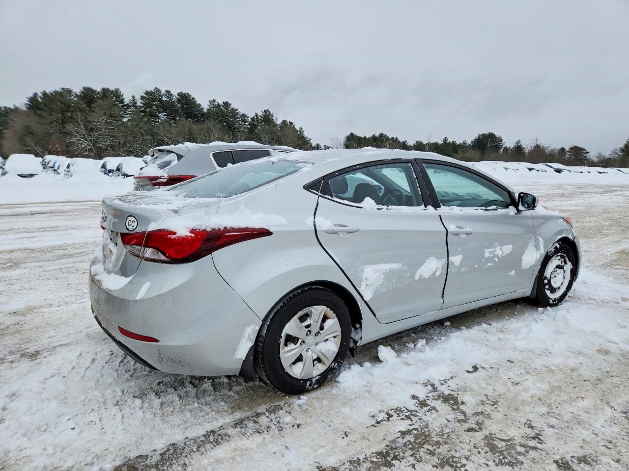 2016 HYUNDAI ELANTRA SE — снимка 3