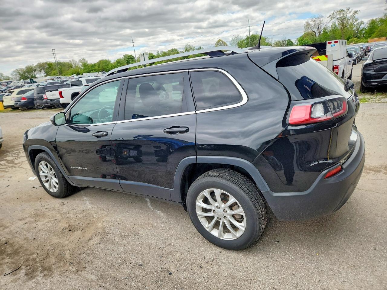 2019 JEEP CHEROKEE LONGITUDE — снимка 2