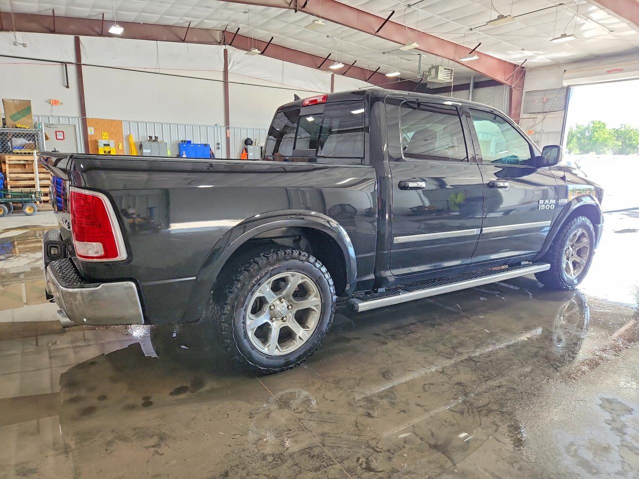 2017 RAM 1500 LARAMIE — снимка 3