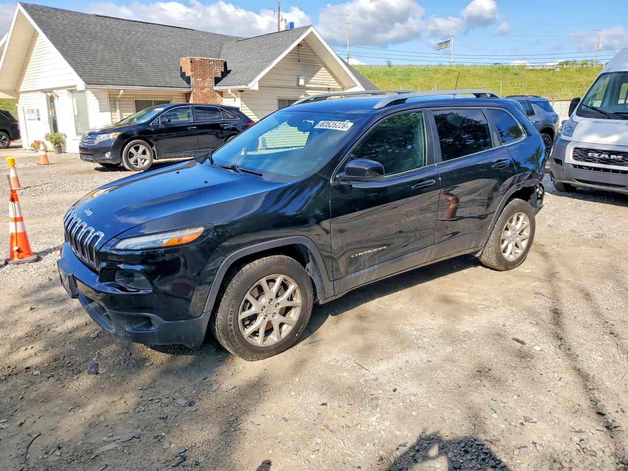 2017 JEEP CHEROKEE LATITUDE
