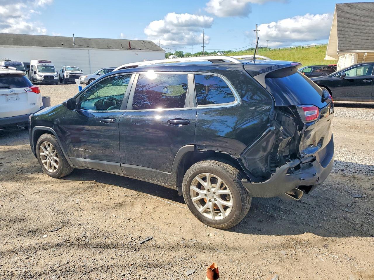 2017 JEEP CHEROKEE LATITUDE — снимка 2