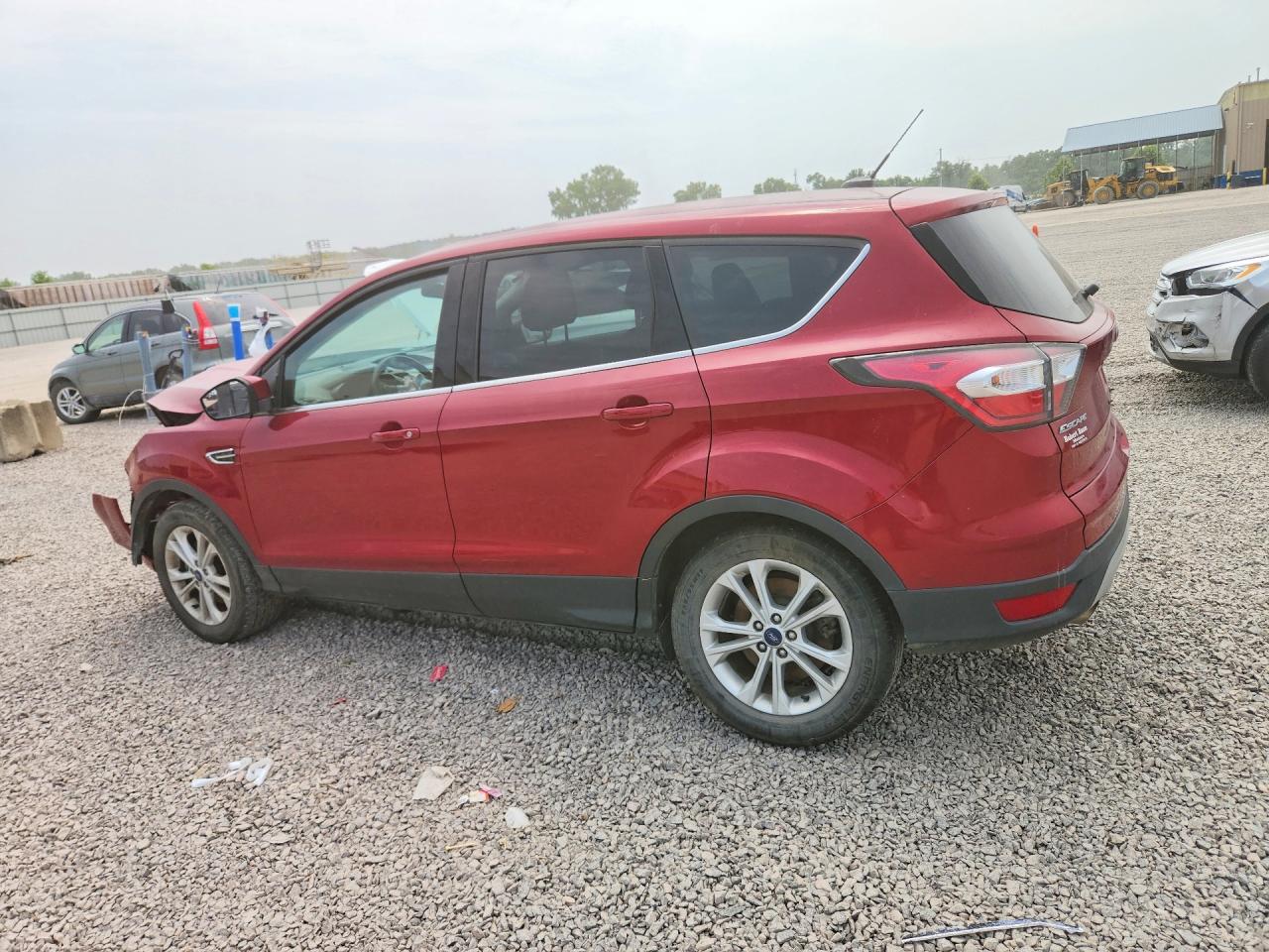2017 FORD ESCAPE SE — снимка 2
