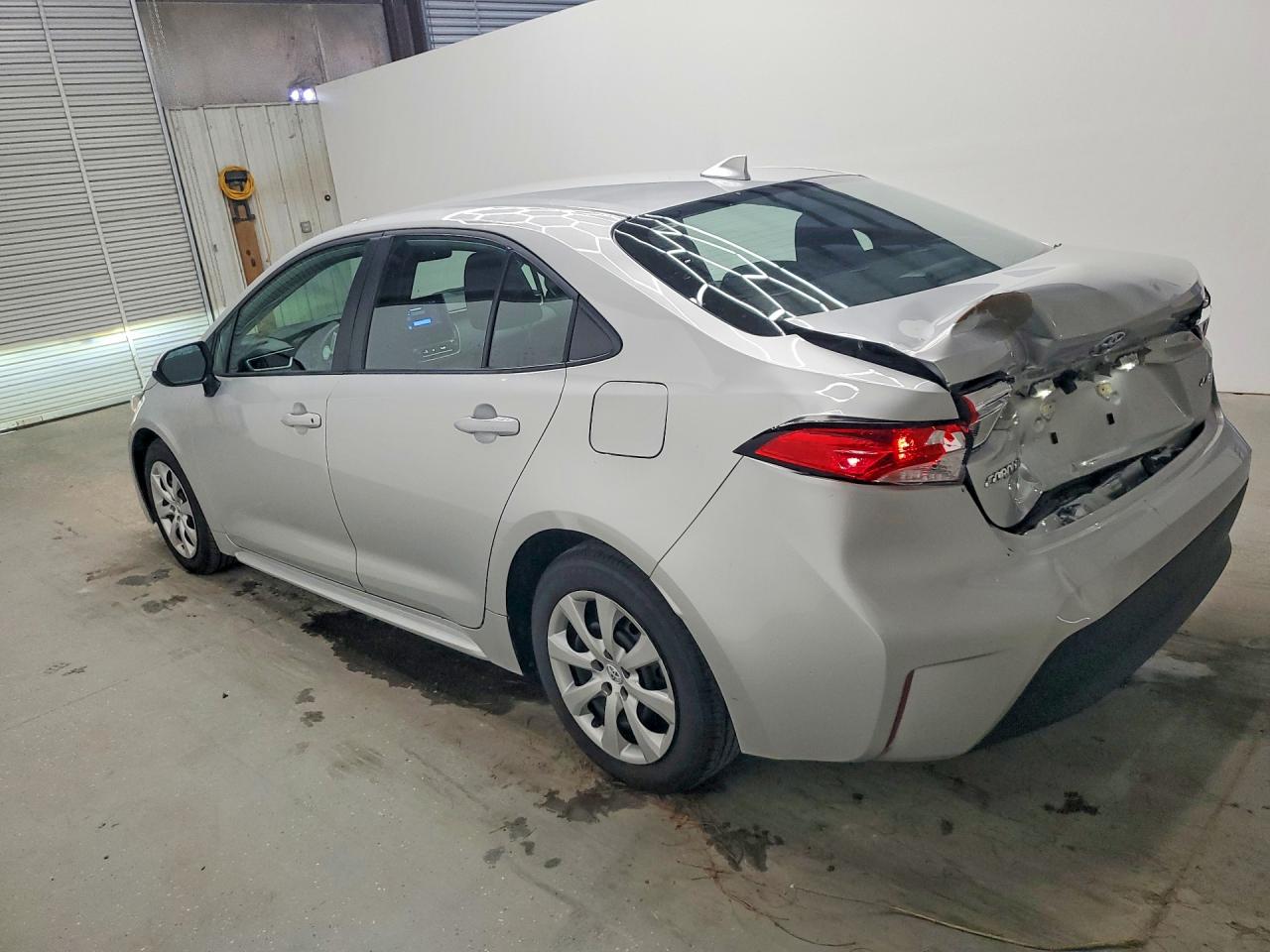 2025 TOYOTA COROLLA LE — снимка 2