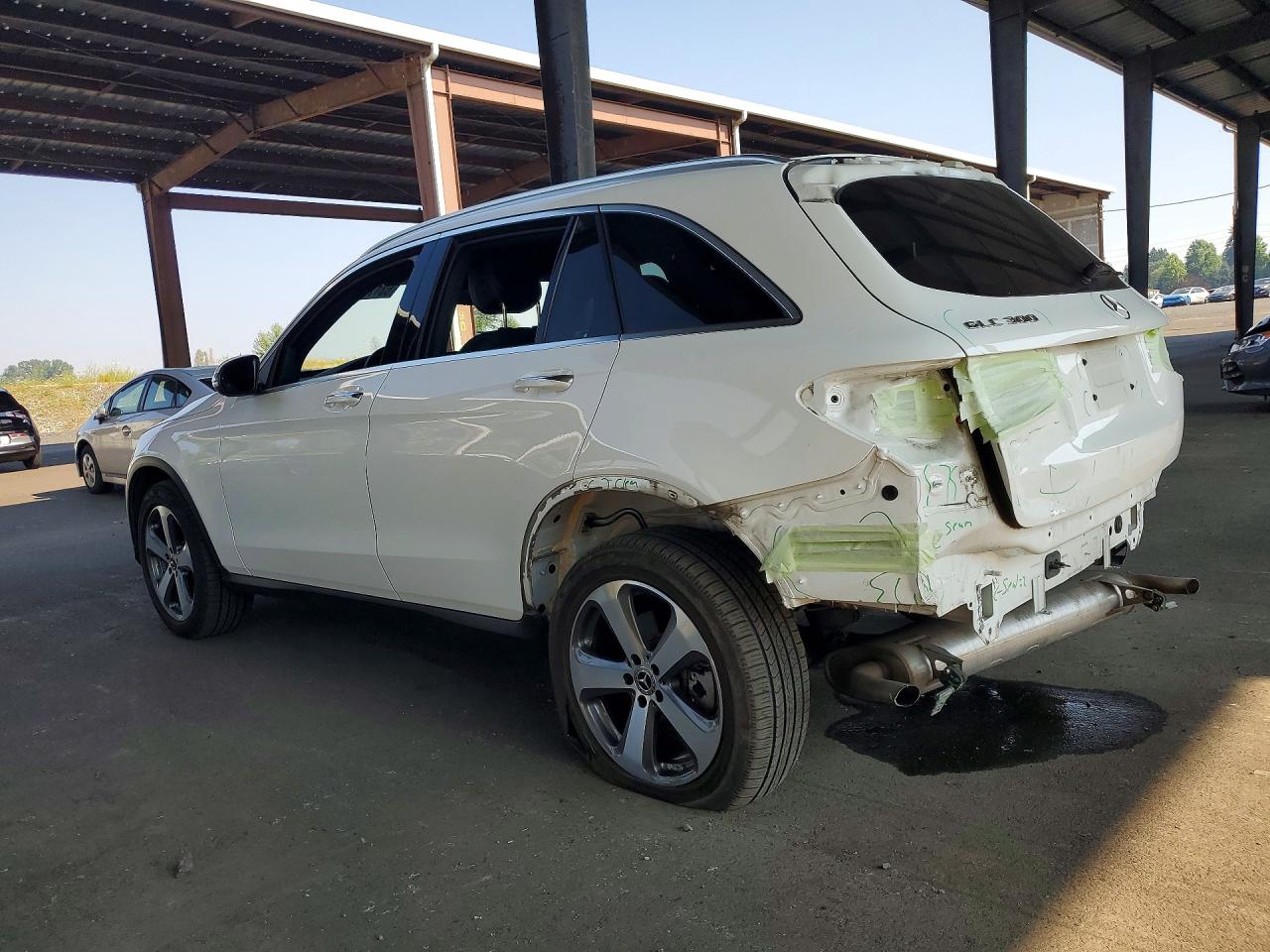 2019 MERCEDES-BENZ GLC 300 4MATIC — снимка 2