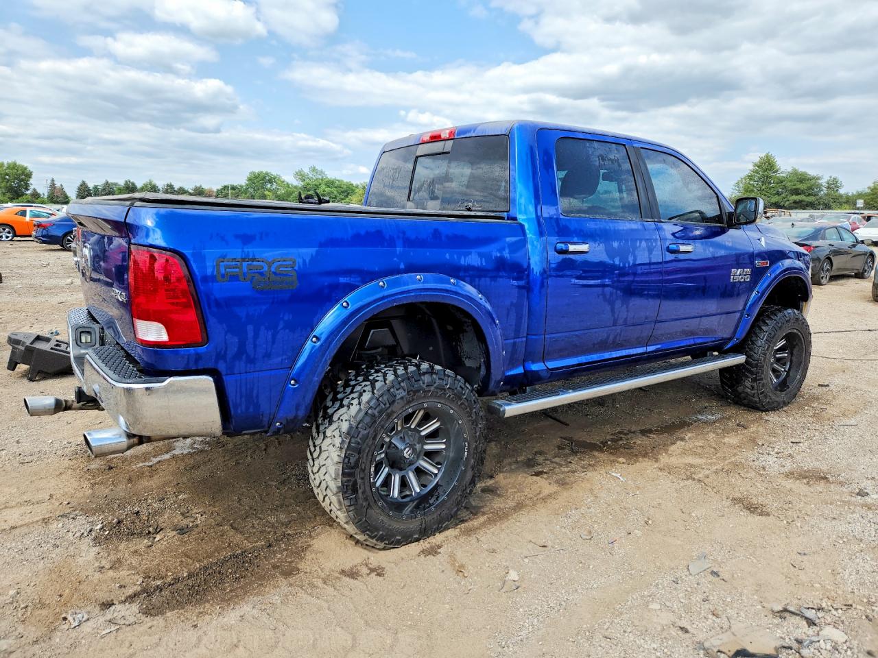 2017 RAM 1500 SLT — снимка 3