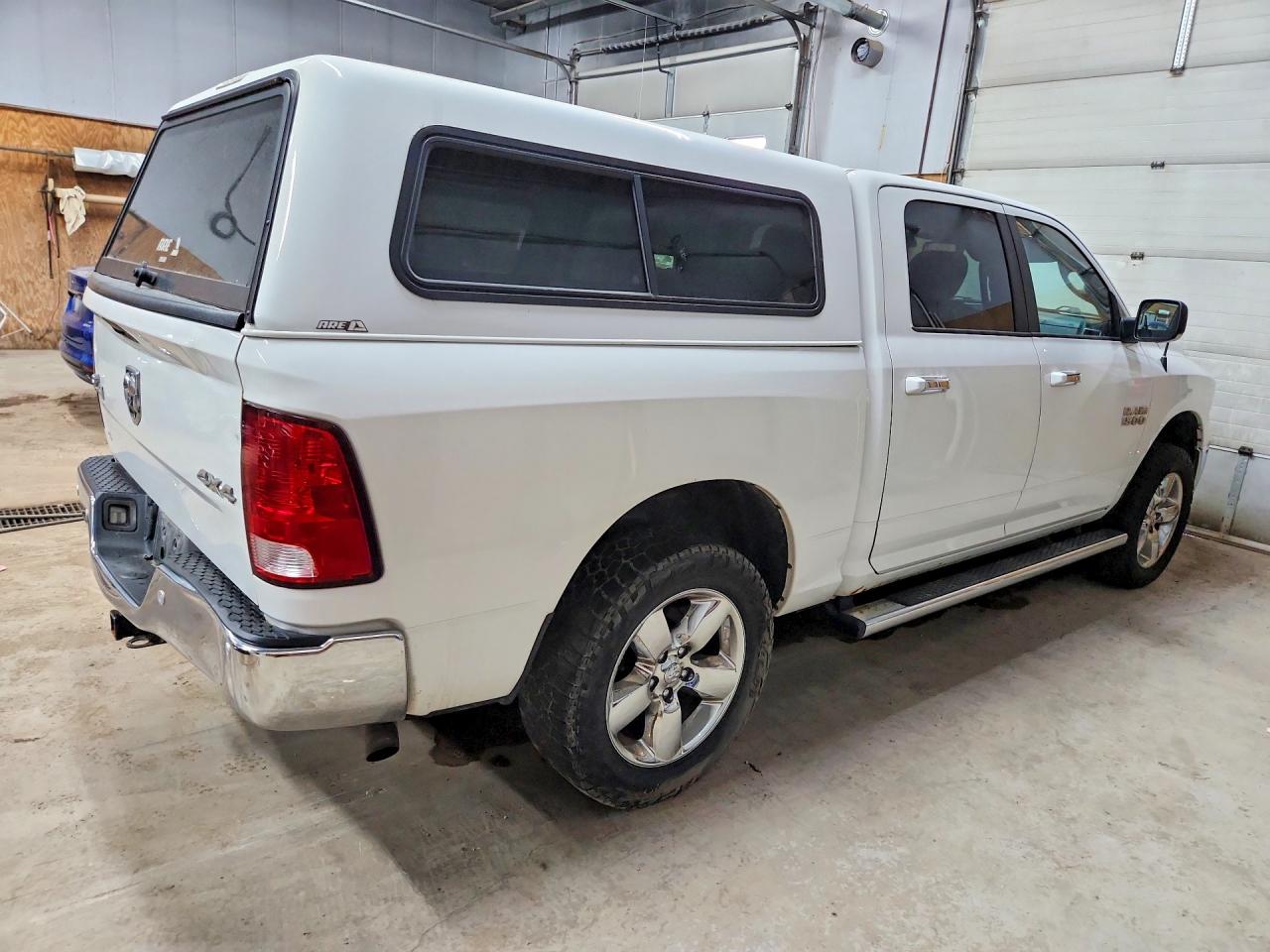 2017 RAM 1500 SLT — снимка 3