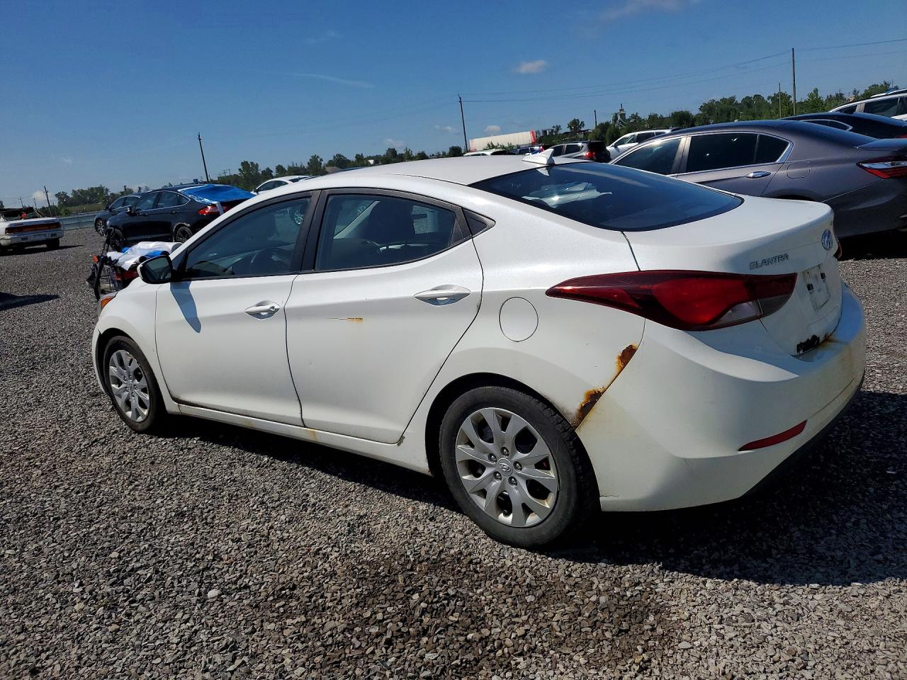 2016 HYUNDAI ELANTRA SE — снимка 2