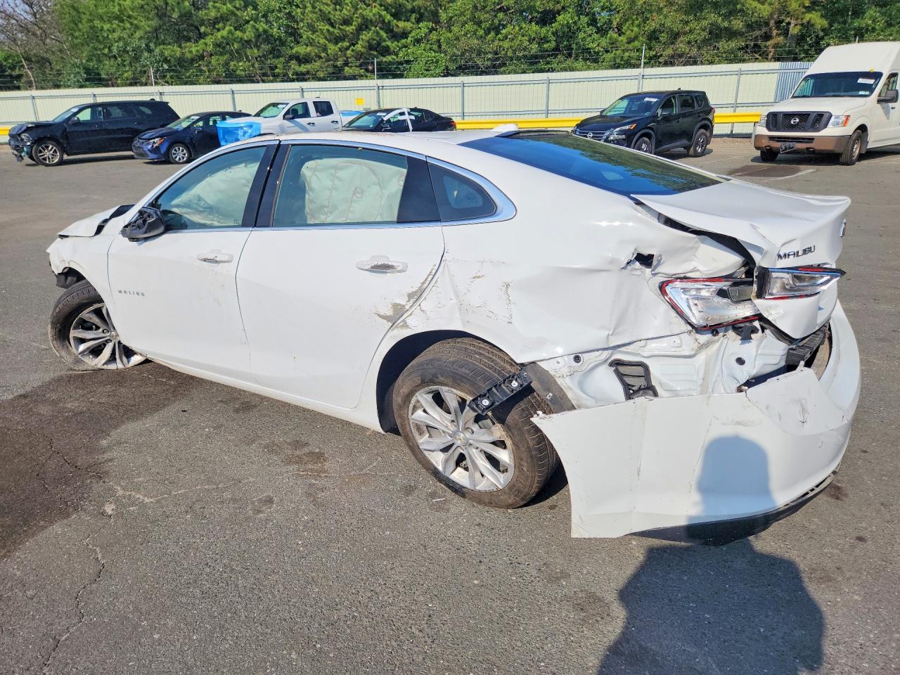 2025 CHEVROLET MALIBU LT — снимка 2