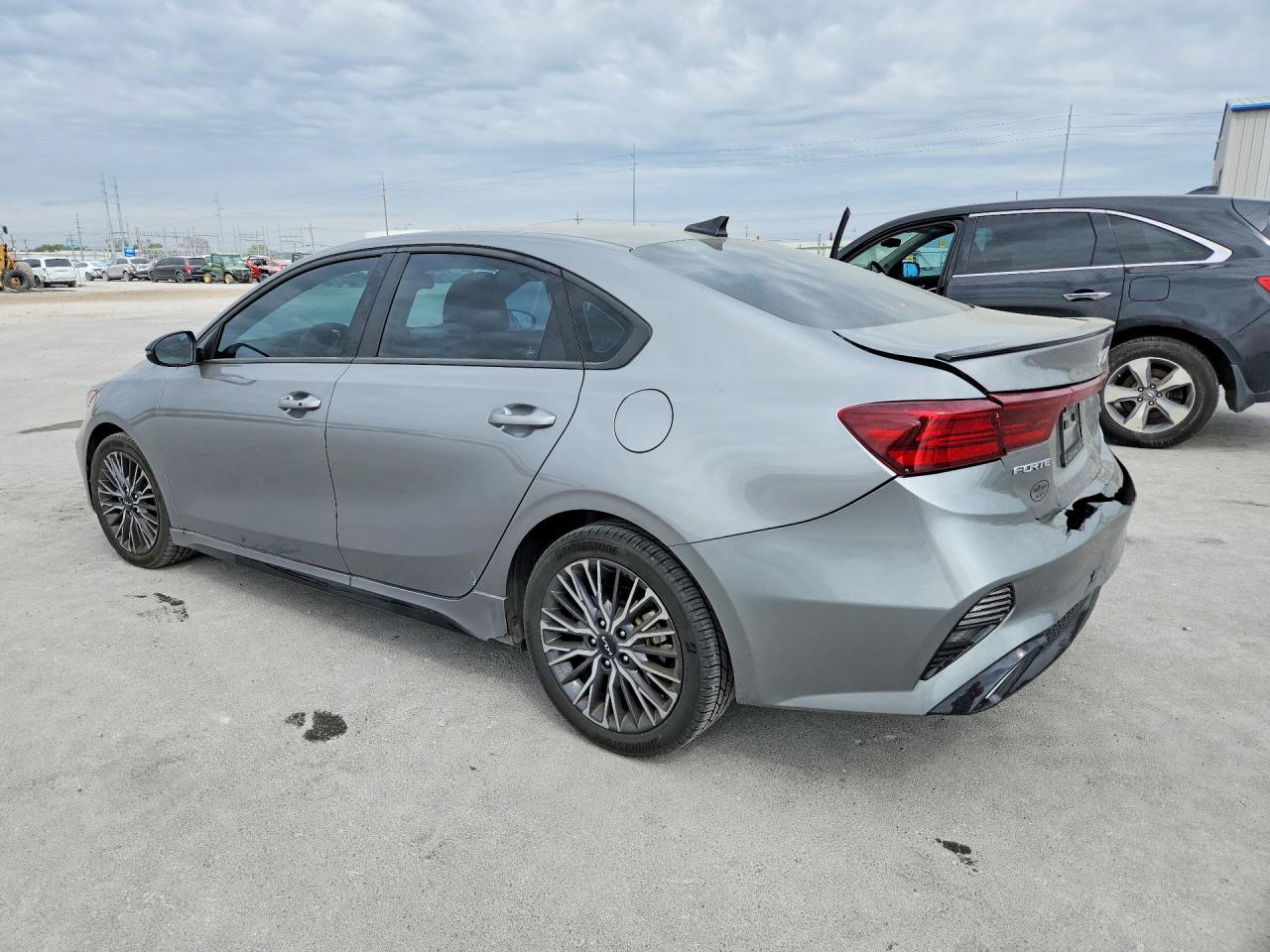 2023 KIA FORTE GT-LINE — снимка 2
