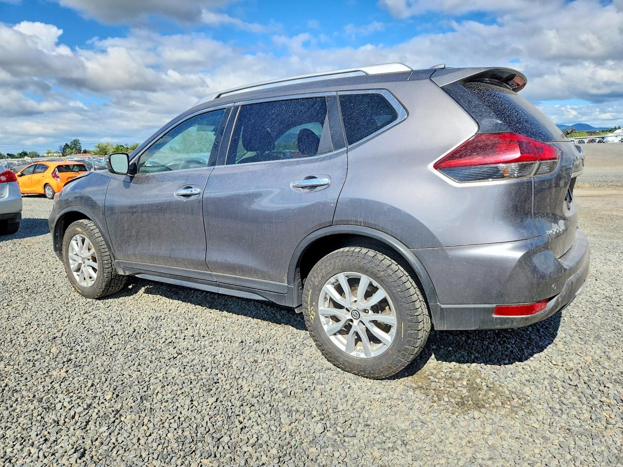 2019 NISSAN ROGUE SV — снимка 2